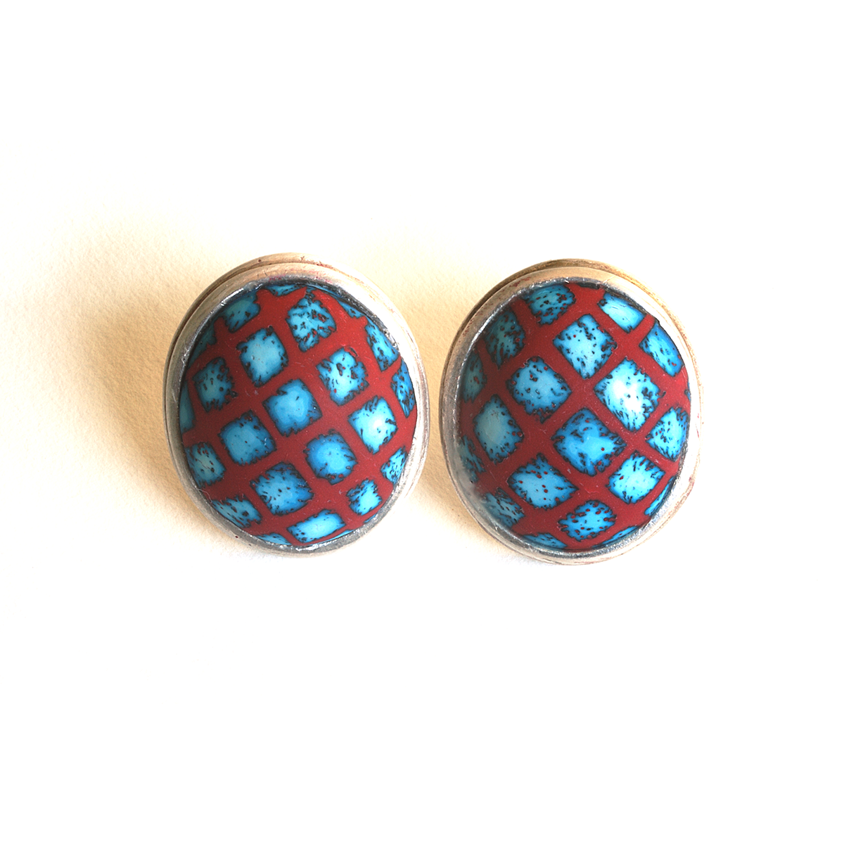 Button Earring #344